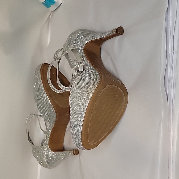 Dream Pairs Sparkle High Heels - Picture 6 of 8